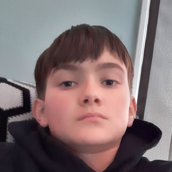 Meet your Posher, James - Picture 1 of 1